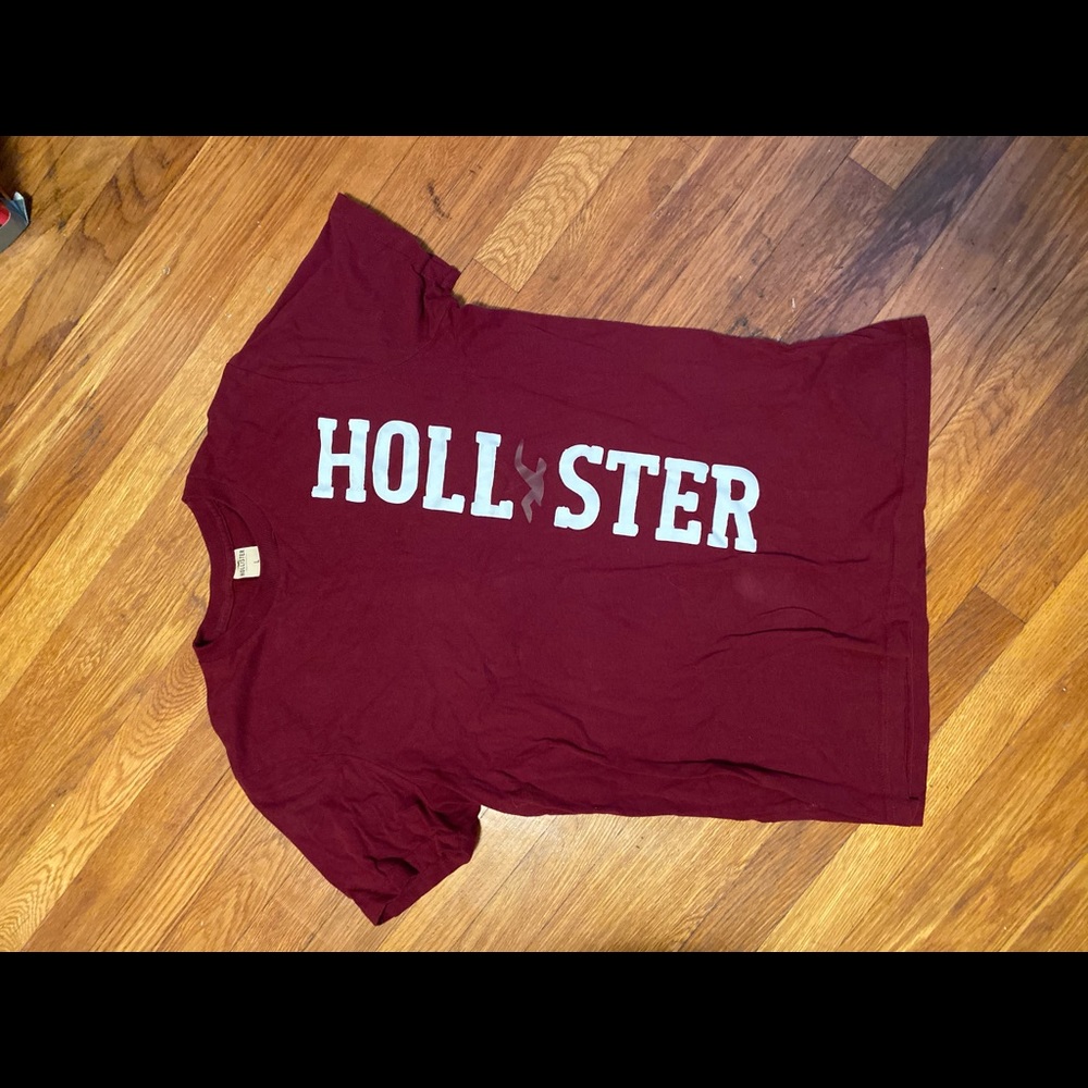 Hollister Men’s Logo Tee
